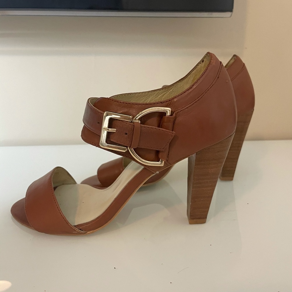❌sold❌High heels